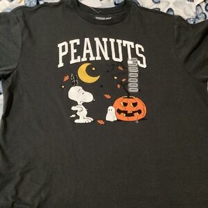 New Peanuts Halloween Snoopy T Shirt size large